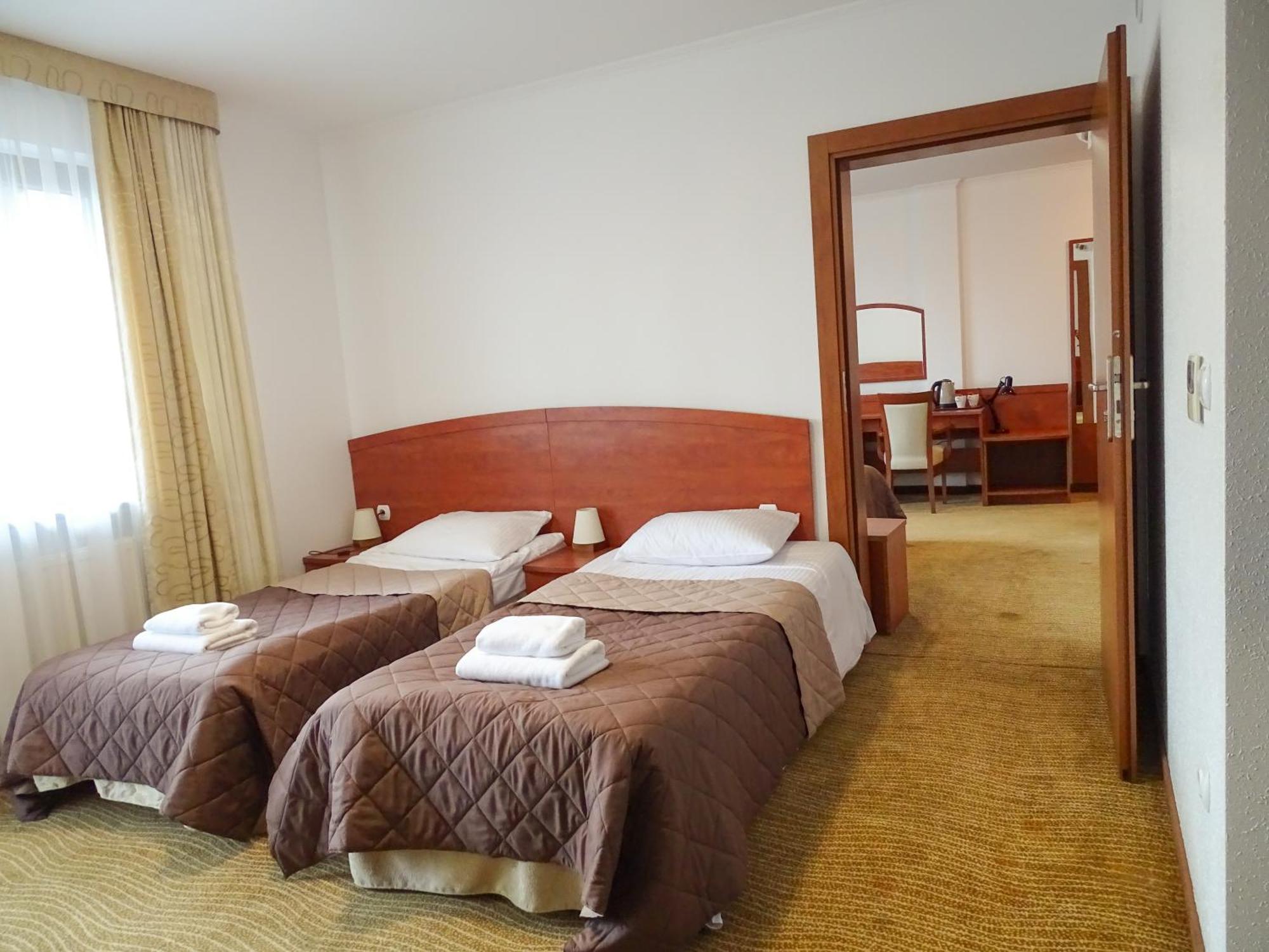 Hotel Мушина Екстер'єр фото