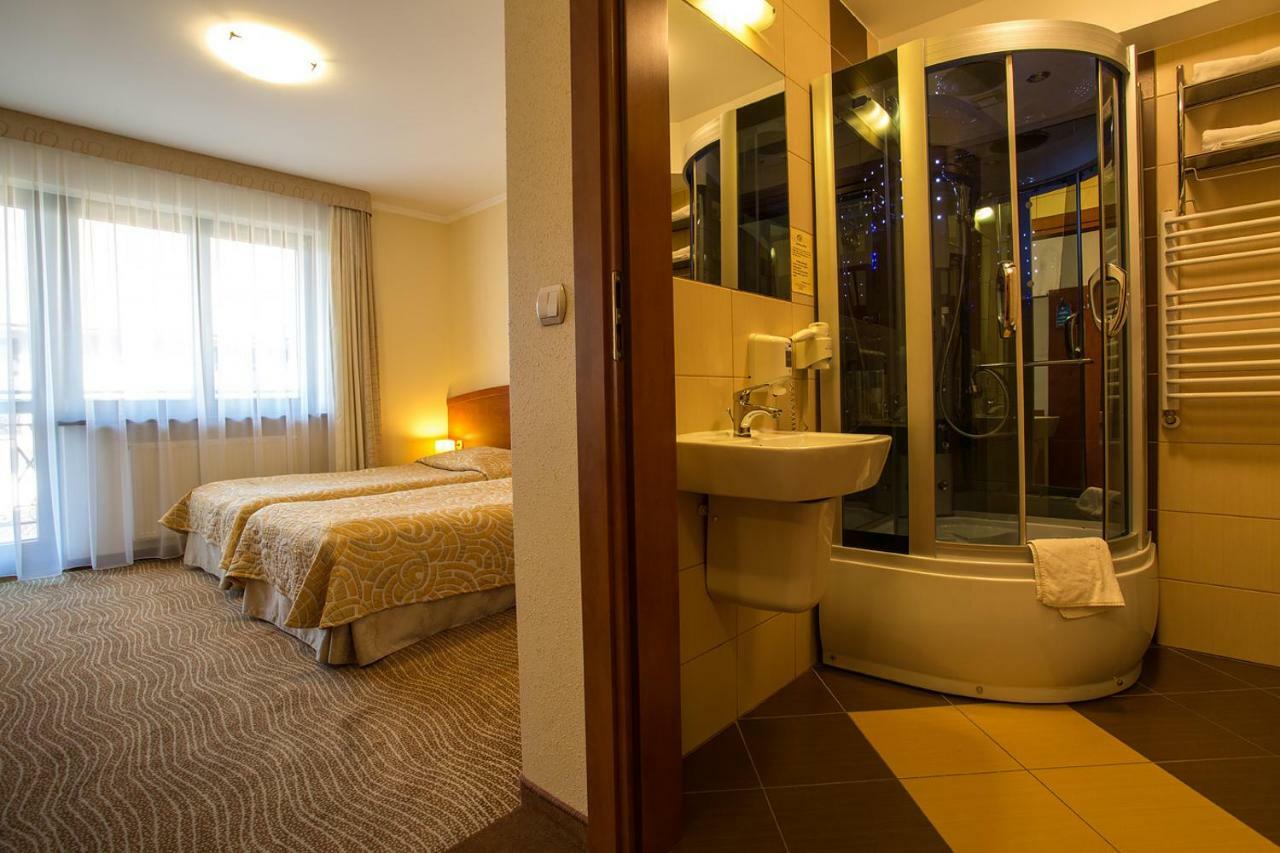 Hotel Мушина Екстер'єр фото